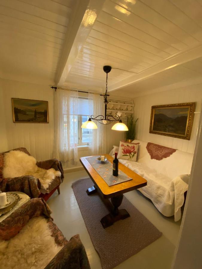 Nordlandshuset "Lottebakken", Ballstad In Lofoten Exterior foto